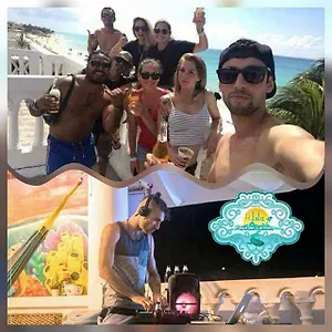 Hostal La Isla Playa